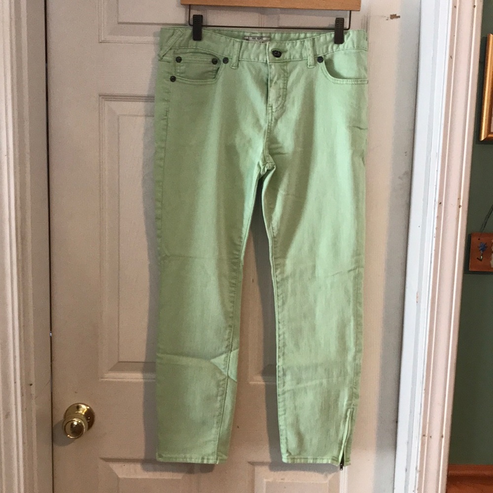 Free People sz 31 mint green skinny jeans w/zipper